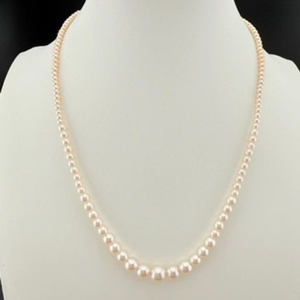KR Necklace Graduated Cream Faux Pearl Gold Tone Clasp Old Money